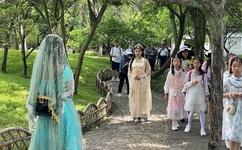 白祙女生手脚被绑TK的微博